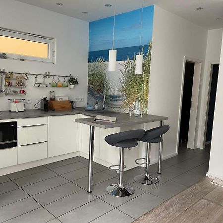 Ferienwohnung Am Traveufer 뤼베크 외부 사진