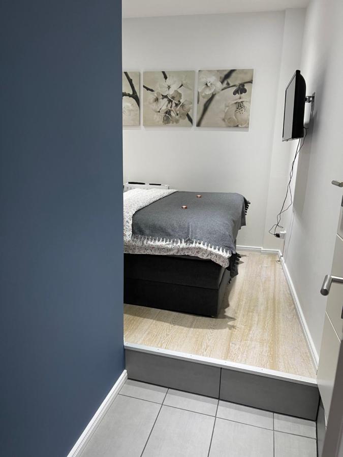 Ferienwohnung Am Traveufer 뤼베크 외부 사진