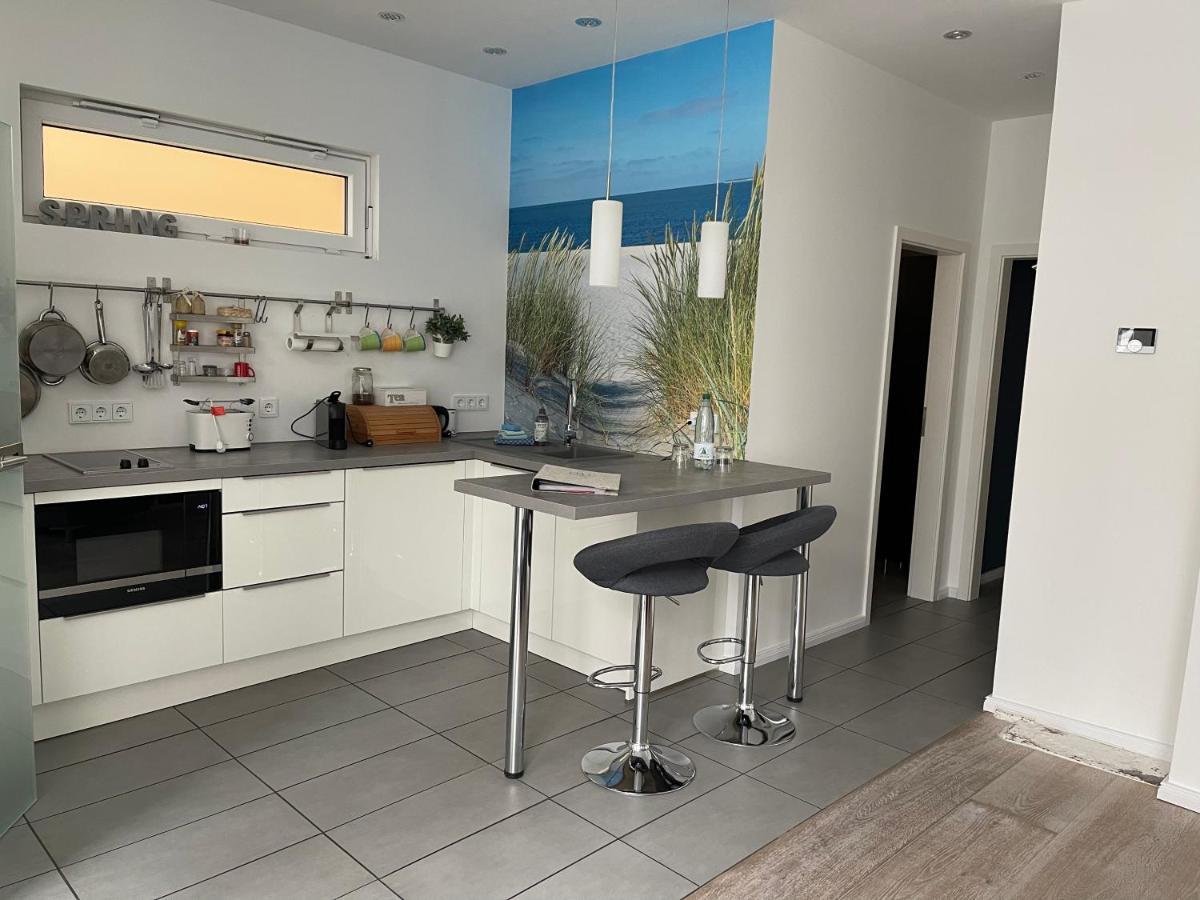 Ferienwohnung Am Traveufer 뤼베크 외부 사진